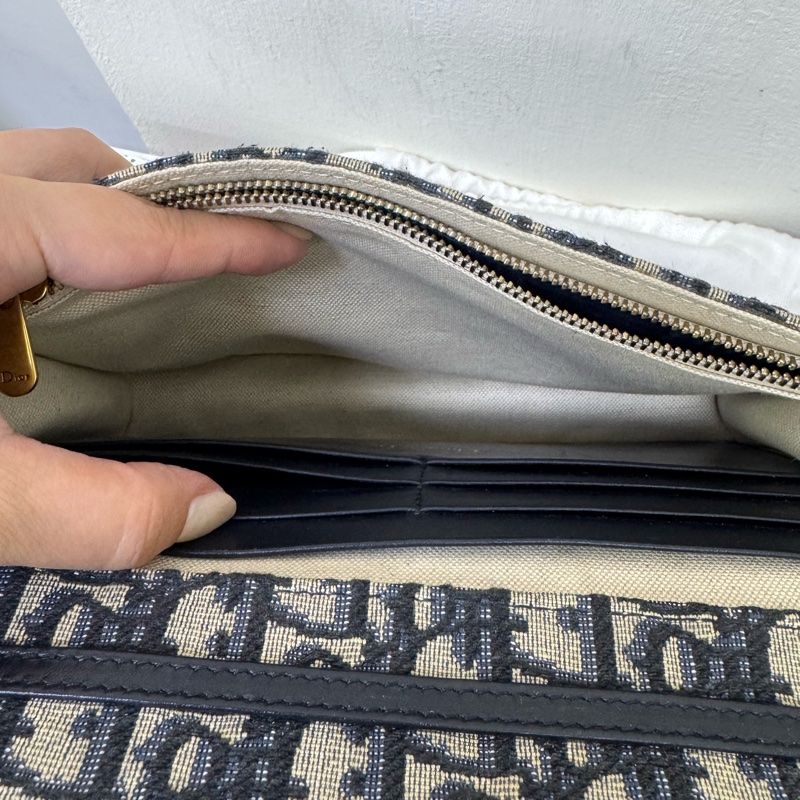 Dior 經典緹花金釦Saddle WOC-12