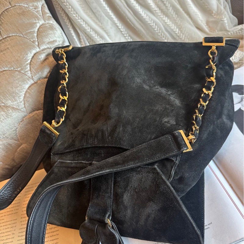 香奈兒 黑色後背包 黑色麂皮 金鏈 後背包 雙肩包 黑色皮革 復古 黑色麂皮  中古 復古 古董包  vintage backpack black leather chanel-10