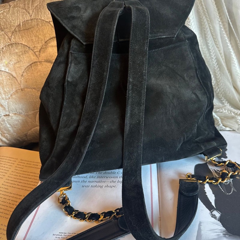 香奈兒 黑色後背包 黑色麂皮 金鏈 後背包 雙肩包 黑色皮革 復古 黑色麂皮  中古 復古 古董包  vintage backpack black leather chanel-12