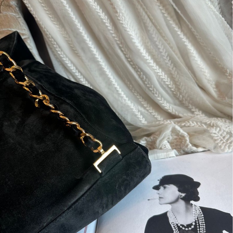 香奈兒 黑色後背包 黑色麂皮 金鏈 後背包 雙肩包 黑色皮革 復古 黑色麂皮  中古 復古 古董包  vintage backpack black leather chanel-14