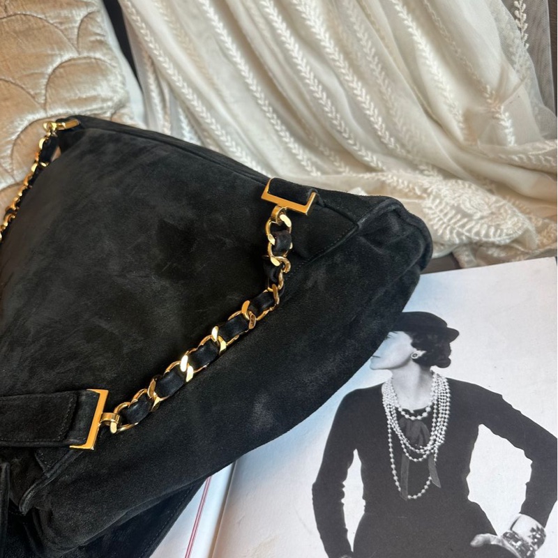 香奈兒 黑色後背包 黑色麂皮 金鏈 後背包 雙肩包 黑色皮革 復古 黑色麂皮  中古 復古 古董包  vintage backpack black leather chanel-16