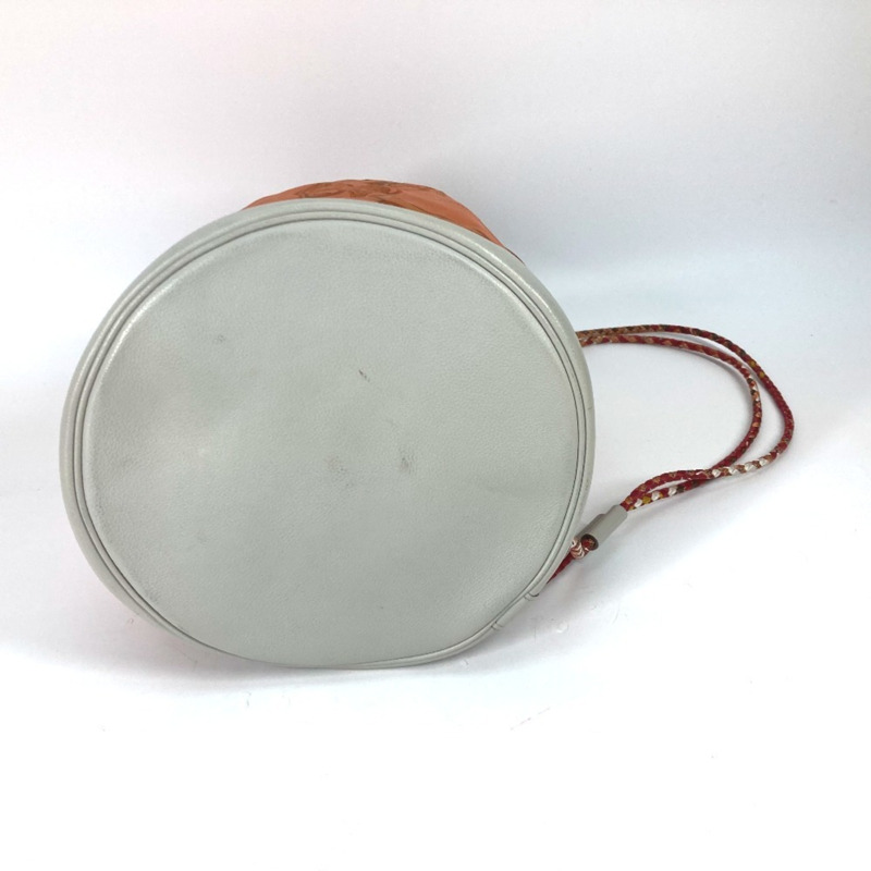 愛馬仕 Soie Coeur 22 新娘禮服抽繩肩包，絲綢和皮革，女士，橙色。-6