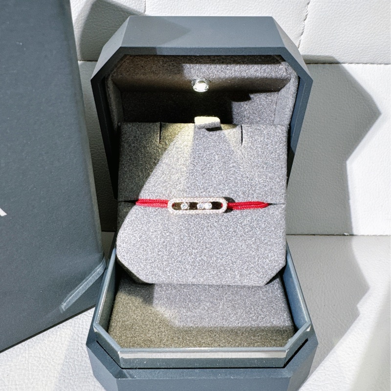 Messika梅西卡 Move Uno系列 三鑽紅繩手鍊-1