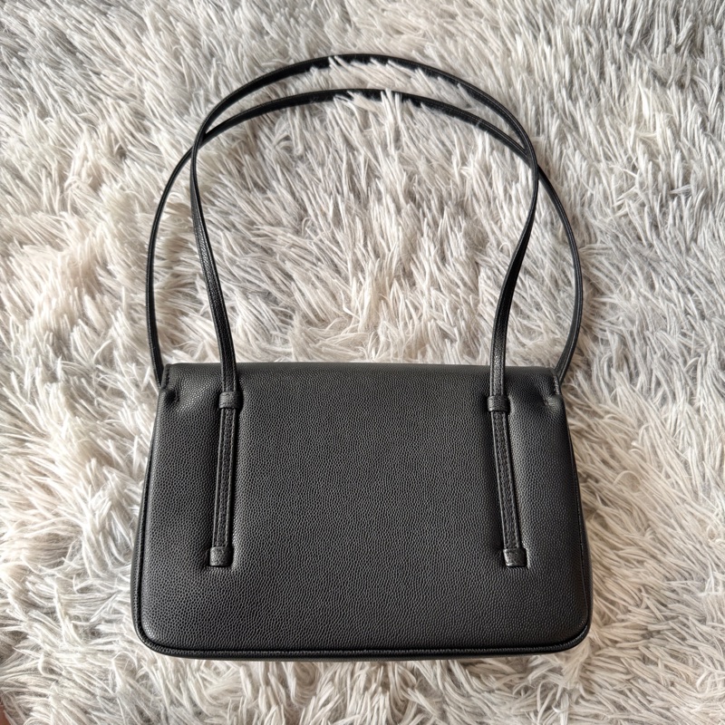 CHANEL 26S Preppy Coco 黑色 亮面 粒紋 小型 小牛皮 金扣 AS6130-3