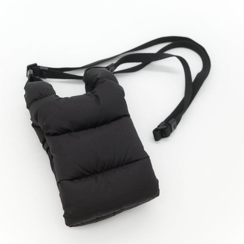 Moncler 盟可睞 Legere 經典黑色 羽絨填充尼龍立體絎縫 小型 防潑水拉鍊斜背隨身小包-4