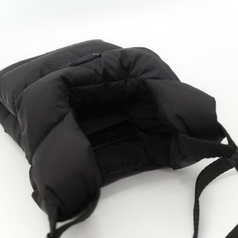 Moncler 盟可睞 Legere 經典黑色 羽絨填充尼龍立體絎縫 小型 防潑水拉鍊斜背隨身小包-7