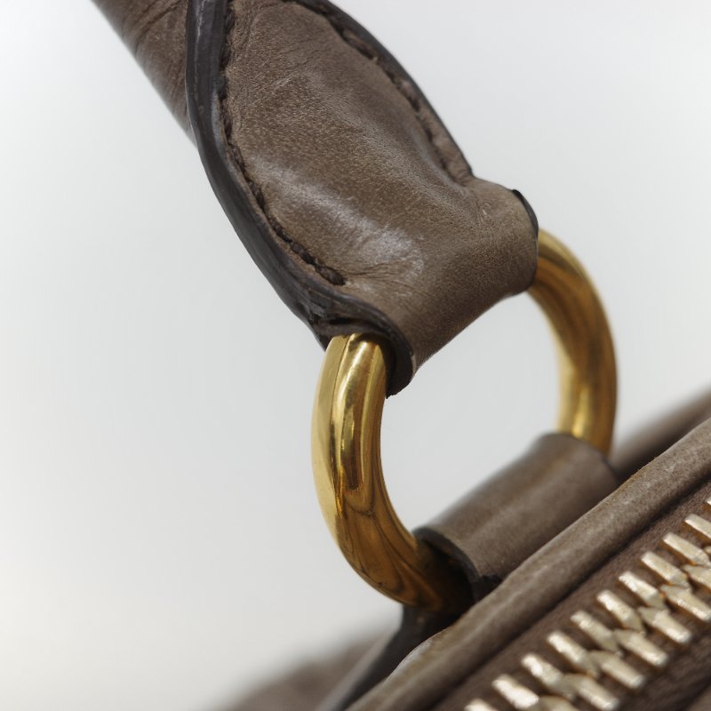 Miu Miu 繆繆 Matelassé 經典灰褐色 頂級納帕小羊皮 立體抓皺絎縫 翻蓋式金屬鏈條 斜背肩背包-22