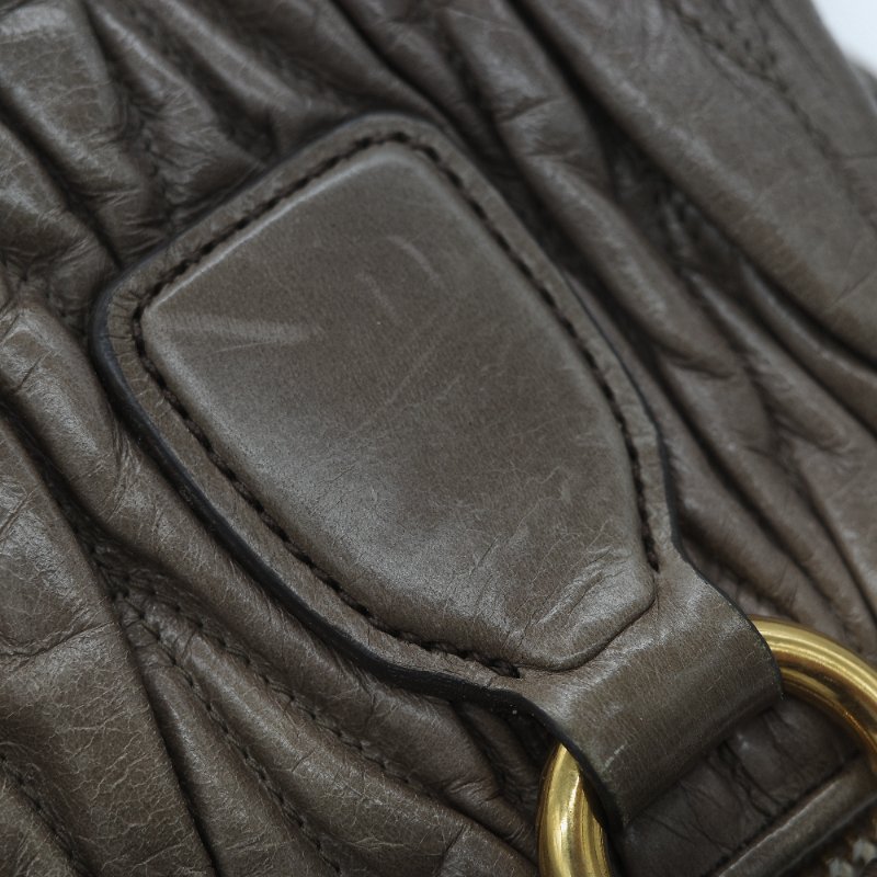 Miu Miu 繆繆 Matelassé 經典灰褐色 頂級納帕小羊皮 立體抓皺絎縫 翻蓋式金屬鏈條 斜背肩背包-25