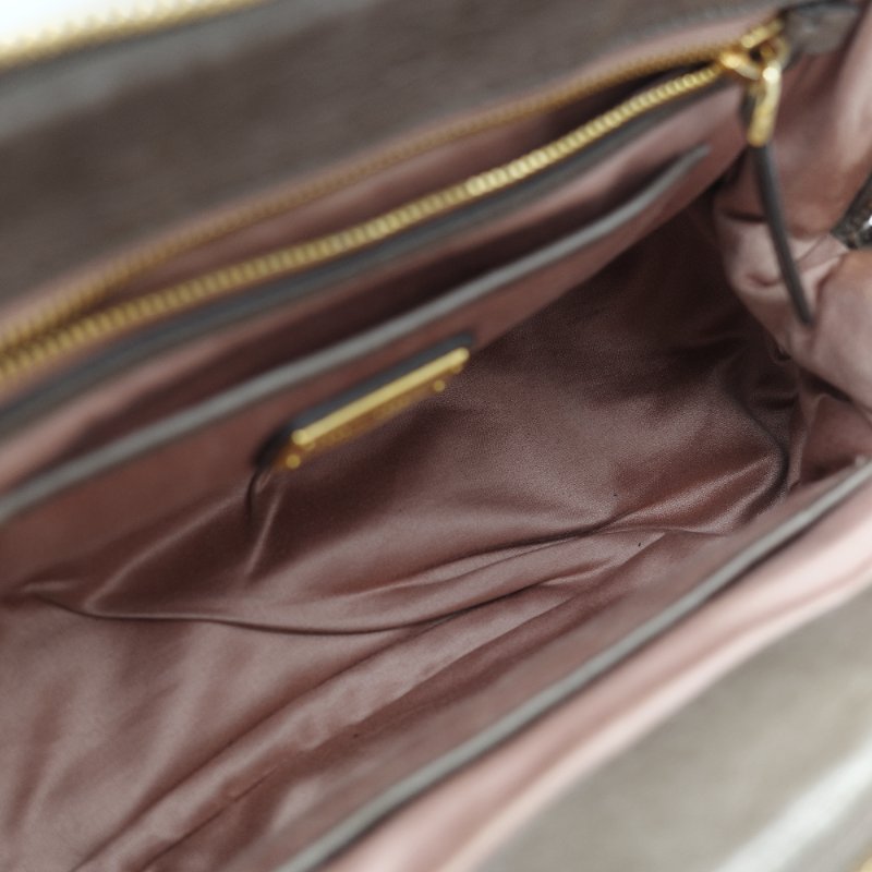 Miu Miu 繆繆 Matelassé 經典灰褐色 頂級納帕小羊皮 立體抓皺絎縫 翻蓋式金屬鏈條 斜背肩背包-34