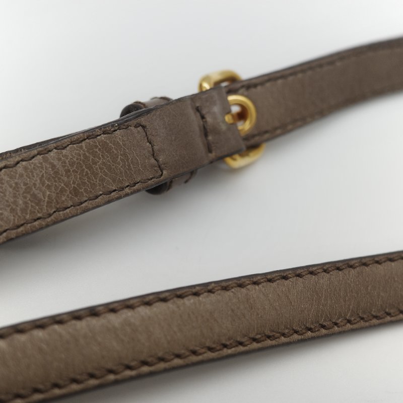 Miu Miu 繆繆 Matelassé 經典灰褐色 頂級納帕小羊皮 立體抓皺絎縫 翻蓋式金屬鏈條 斜背肩背包-42