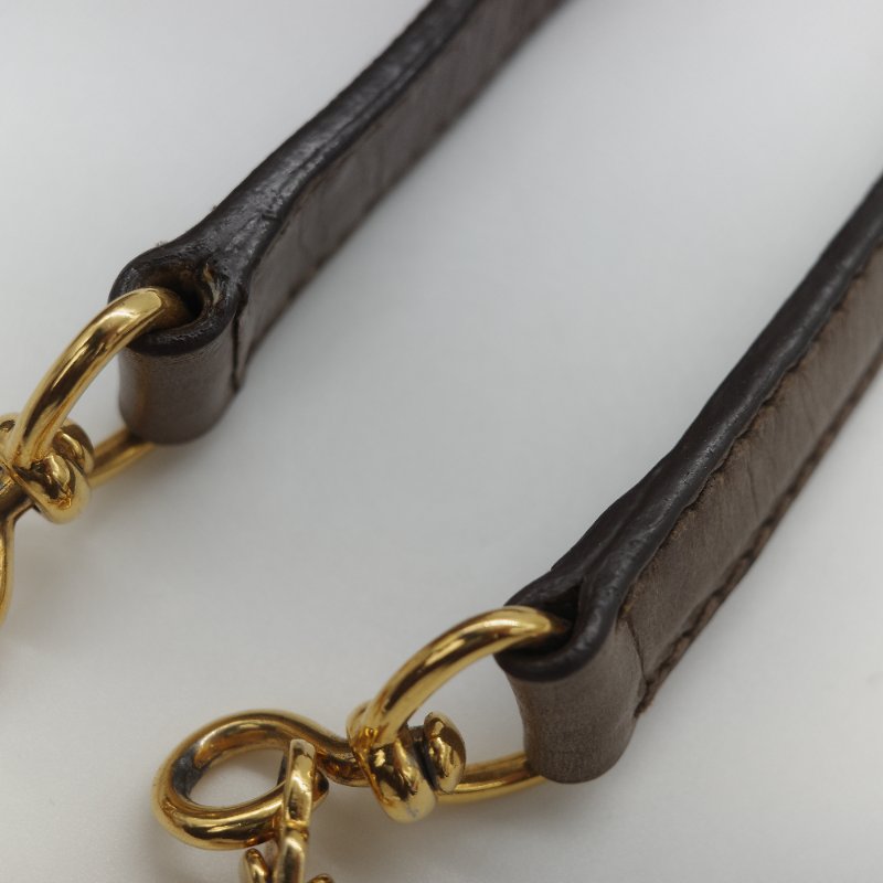 Miu Miu 繆繆 Matelassé 經典灰褐色 頂級納帕小羊皮 立體抓皺絎縫 翻蓋式金屬鏈條 斜背肩背包-44