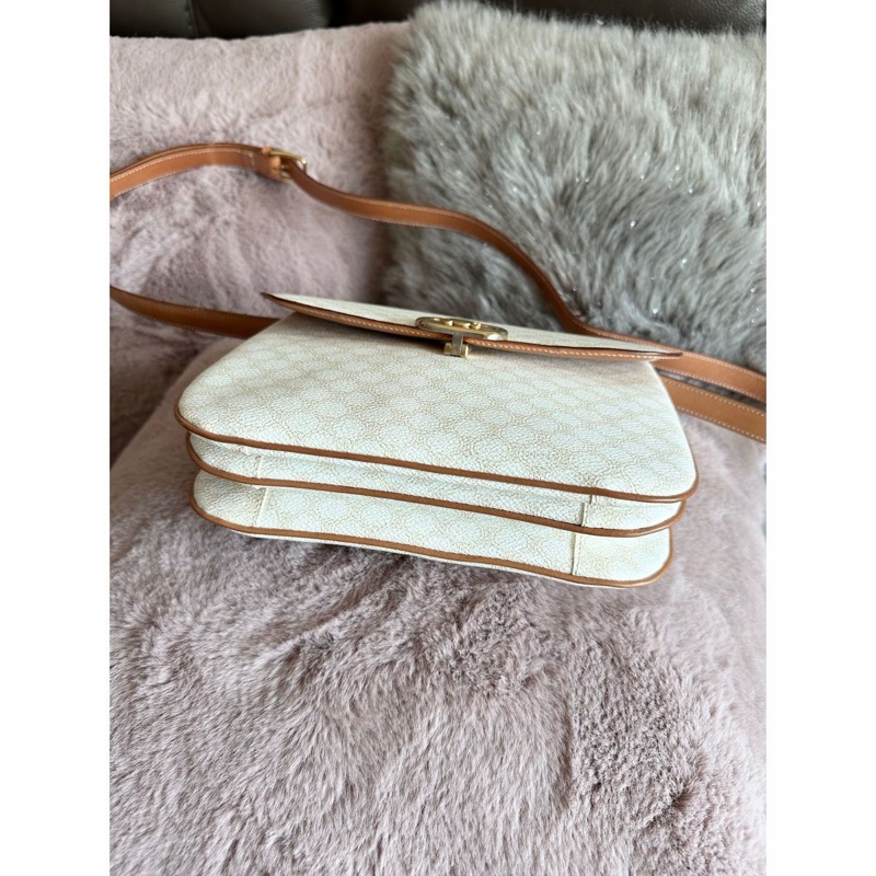 思琳 賽琳 凱莉包 老花凱旋門 斜背包 側背包 白色 中古包包 托特包 側肩包罕有 中古凱旋門老花包 米白色 celine vintage triomphe bag-11