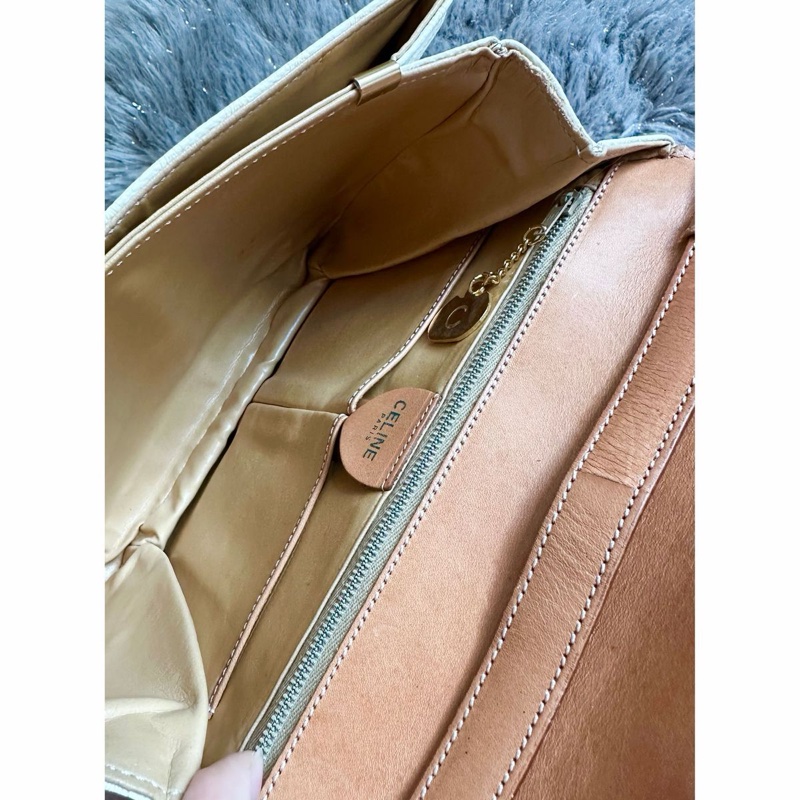 思琳 賽琳 凱莉包 老花凱旋門 斜背包 側背包 白色 中古包包 托特包 側肩包罕有 中古凱旋門老花包 米白色 celine vintage triomphe bag-19