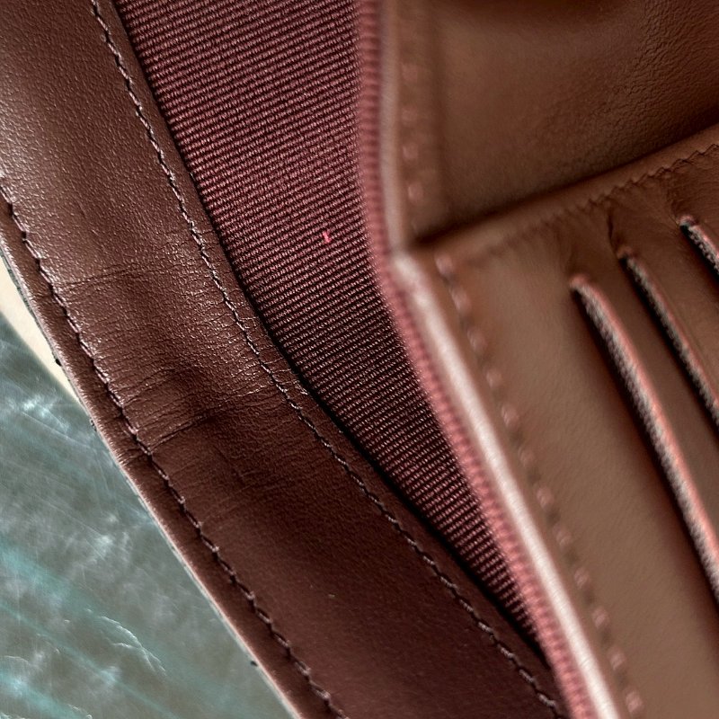 💥98成新 Chanel 人手必買荔枝皮中夾-4