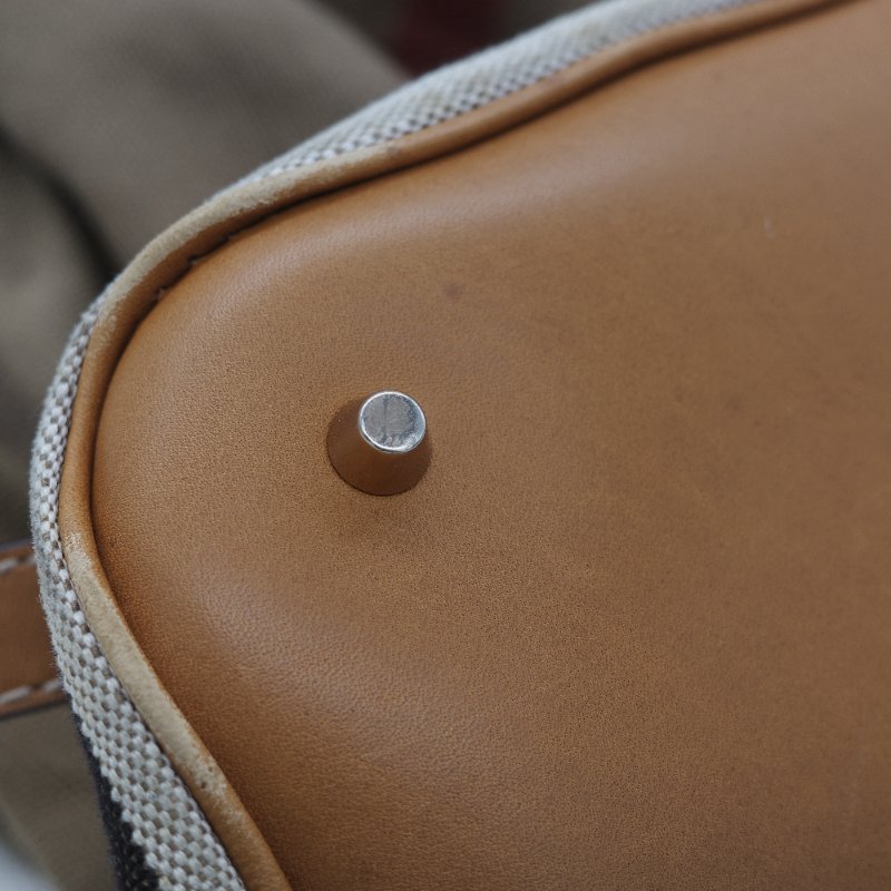 Burberry 巴寶莉 Ashby 中款 經典格紋 帆布水桶包-7