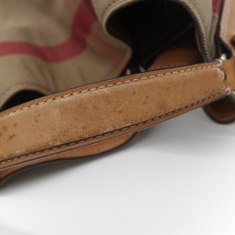 Burberry 巴寶莉 Ashby 中款 經典格紋 帆布水桶包-34