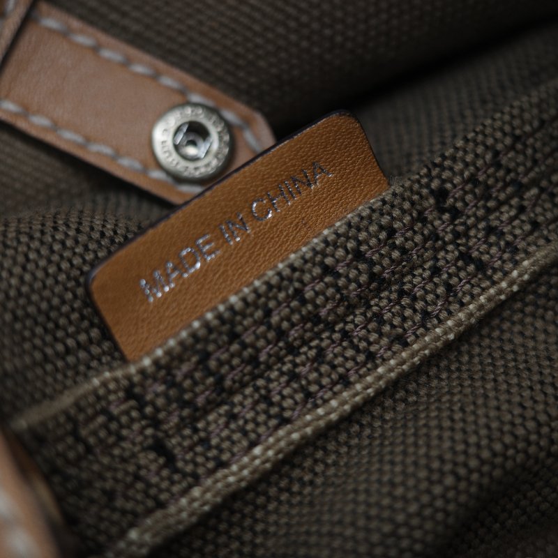 Burberry 巴寶莉 Ashby 中款 經典格紋 帆布水桶包-46