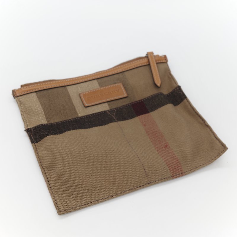 Burberry 巴寶莉 Ashby 中款 經典格紋 帆布水桶包-48