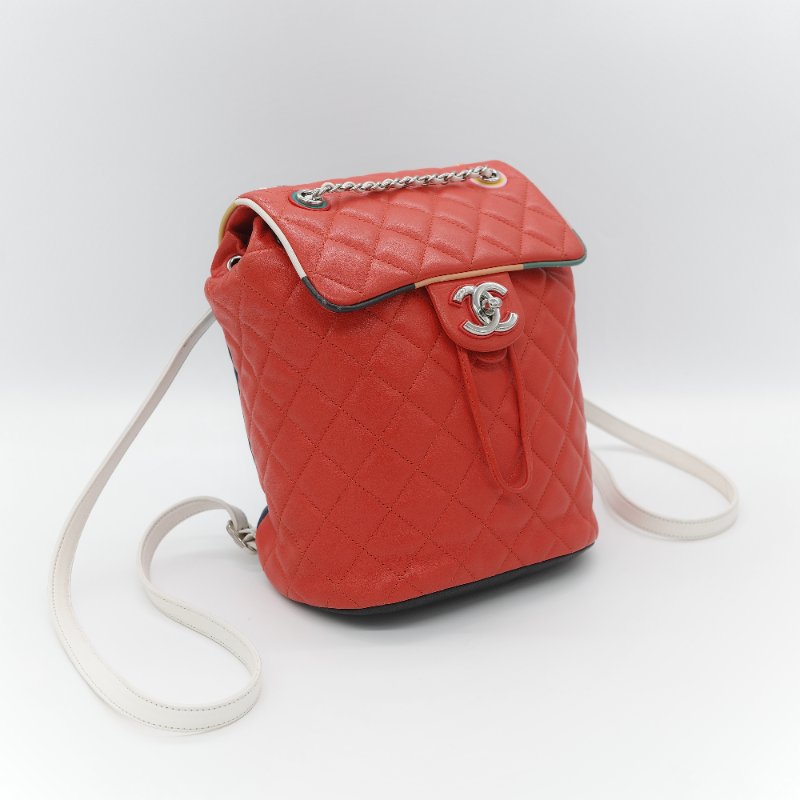Chanel 香奈兒 Urban Spirit 紅色 菱格紋絎縫小羊皮 大尺寸雙 C 標誌 皮穿鏈條後背包-2