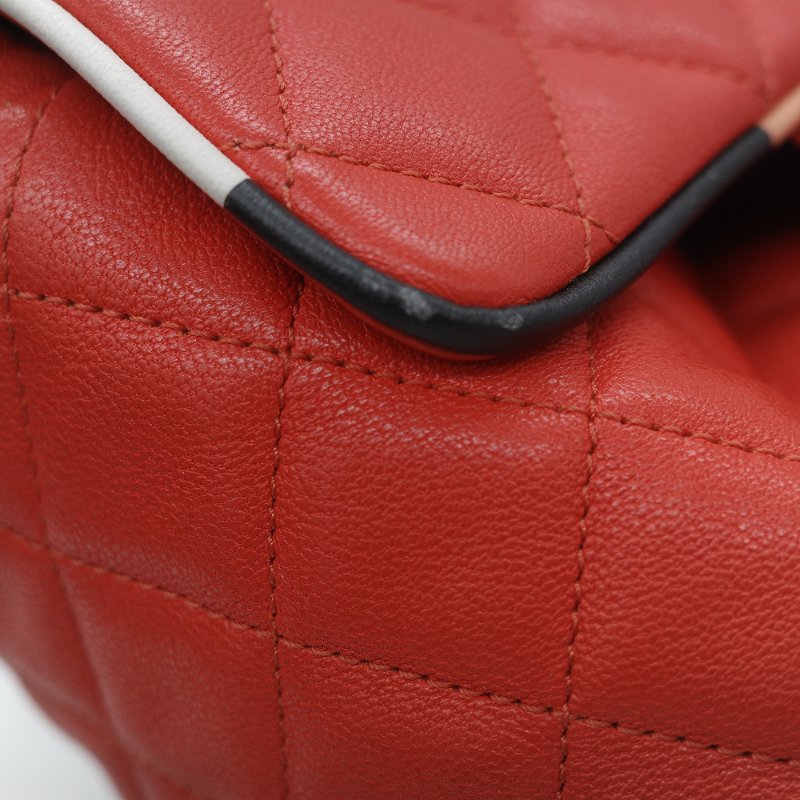 Chanel 香奈兒 Urban Spirit 紅色 菱格紋絎縫小羊皮 大尺寸雙 C 標誌 皮穿鏈條後背包-11