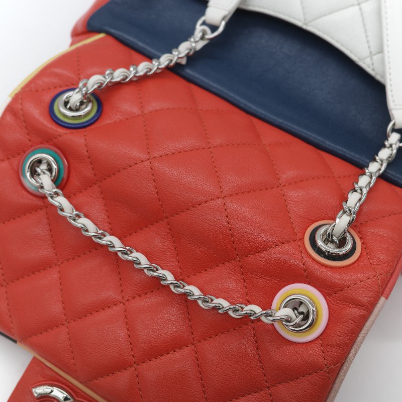 Chanel 香奈兒 Urban Spirit 紅色 菱格紋絎縫小羊皮 大尺寸雙 C 標誌 皮穿鏈條後背包-28