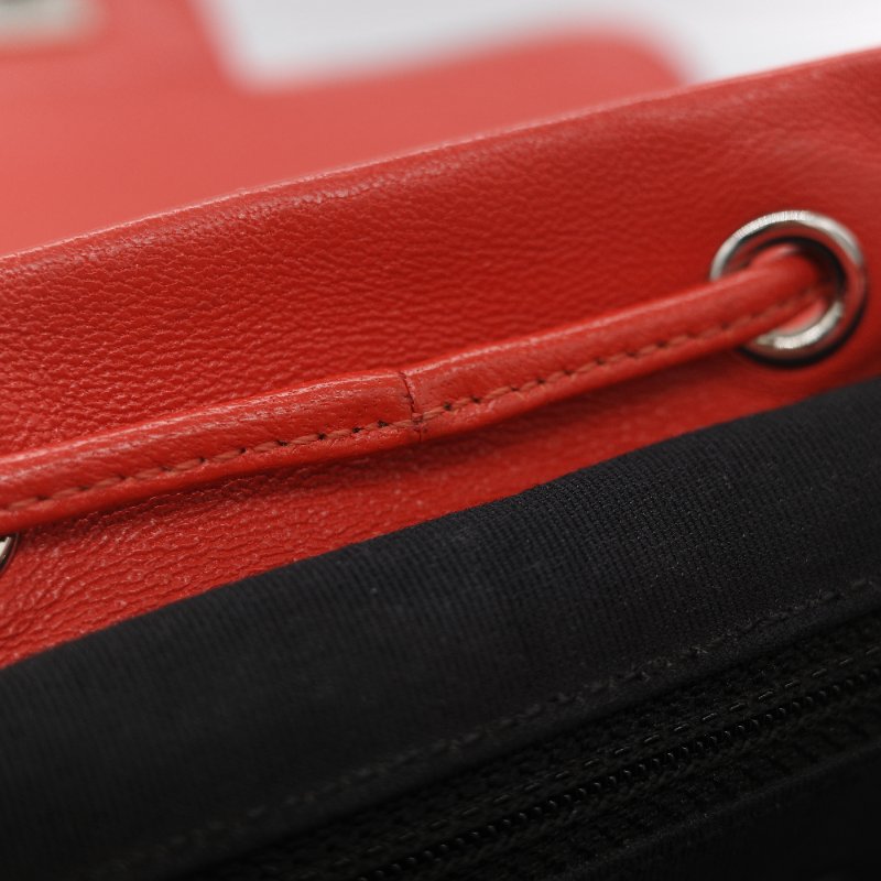 Chanel 香奈兒 Urban Spirit 紅色 菱格紋絎縫小羊皮 大尺寸雙 C 標誌 皮穿鏈條後背包-37