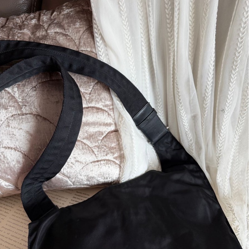 普拉特 斜挎包  皮革肩帶  肩背  斜挎  prada black黑色 nylon /leather crossbody bag-2