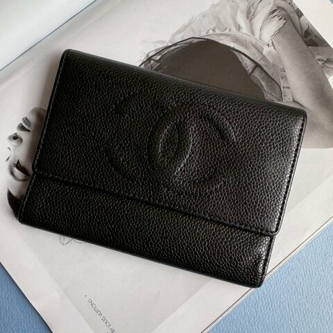 💖2萬不到 復古感 Chanel 黑色皮革大雙C三折中夾