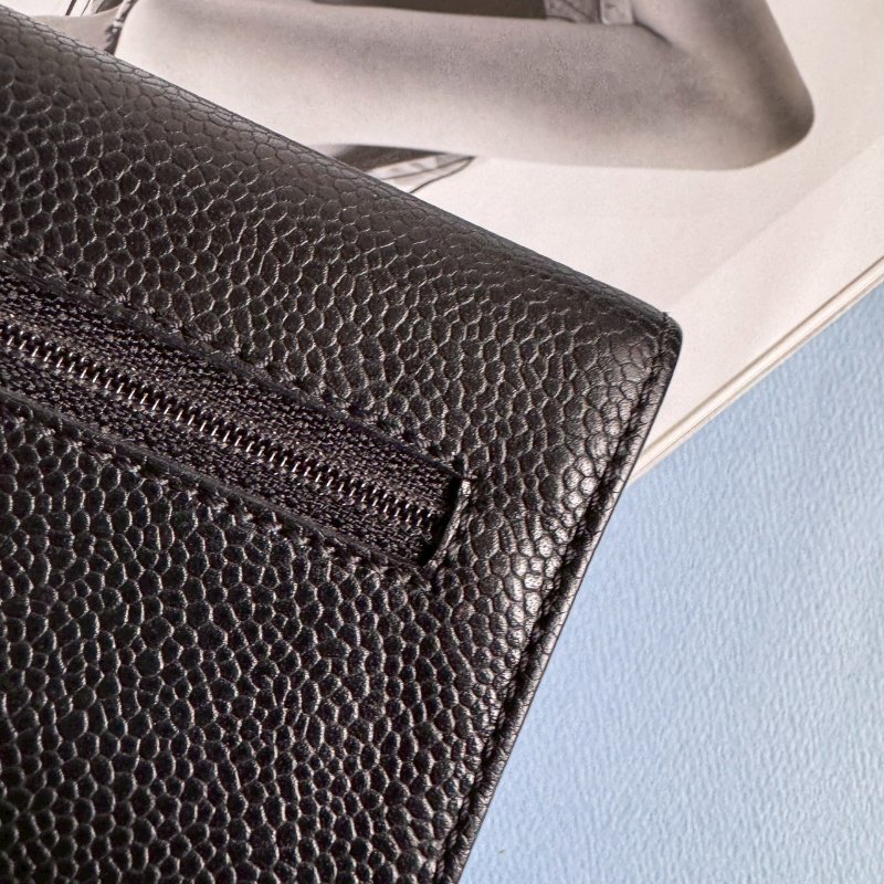 💖2萬不到 復古感 Chanel 黑色皮革大雙C三折中夾-2