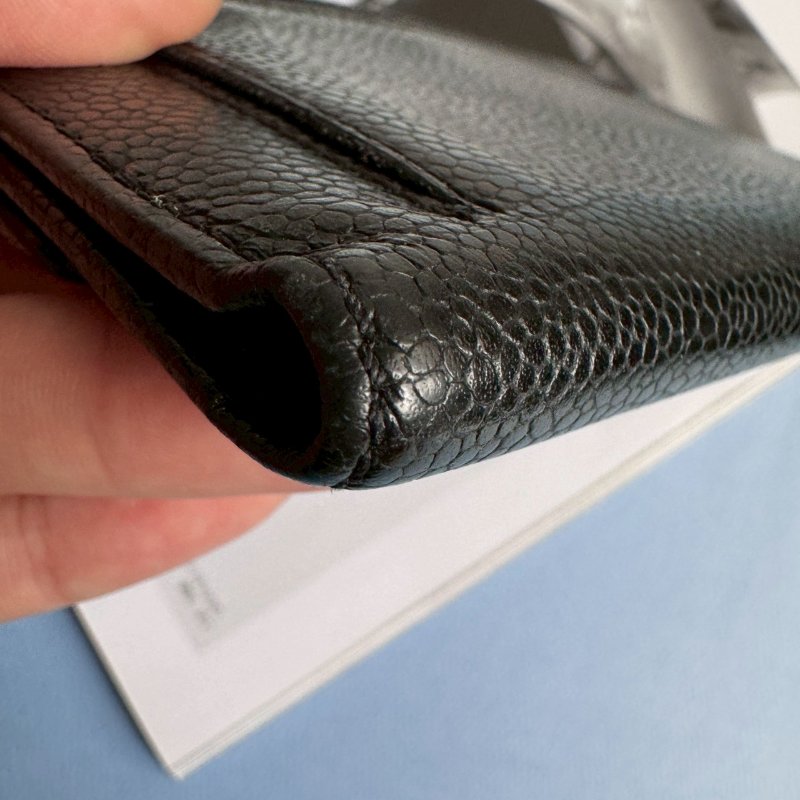 💖2萬不到 復古感 Chanel 黑色皮革大雙C三折中夾-5
