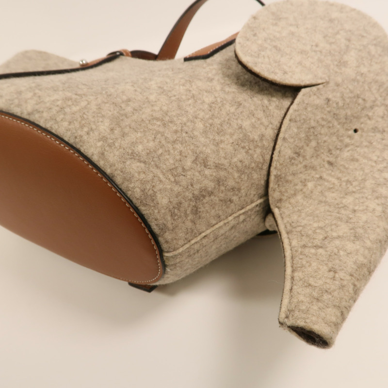 LOEWE 羊毛Basket Bag銀扣手挽袋-15