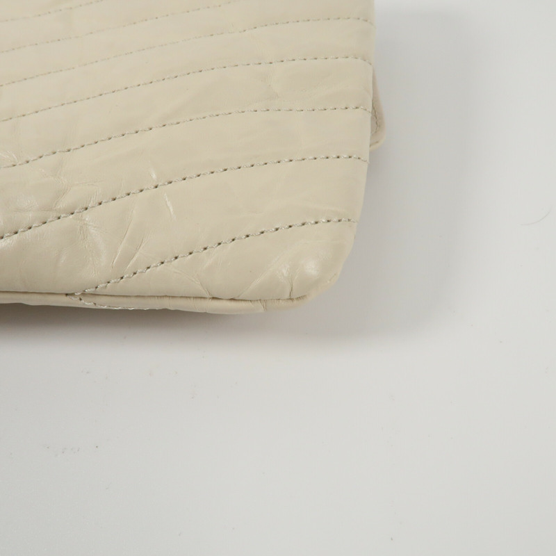 CHANEL 牛皮皮革Clutch金扣手拿包-7