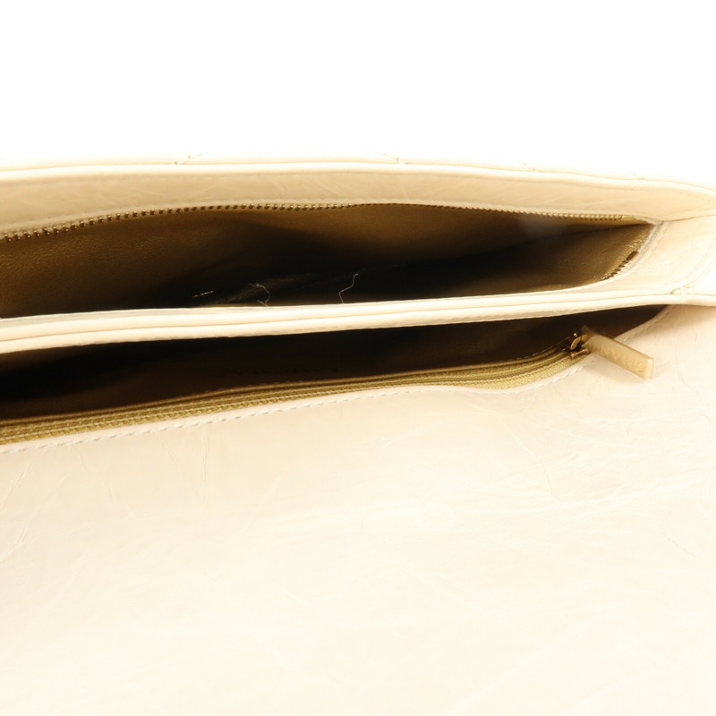 CHANEL 牛皮皮革Clutch金扣手拿包-10