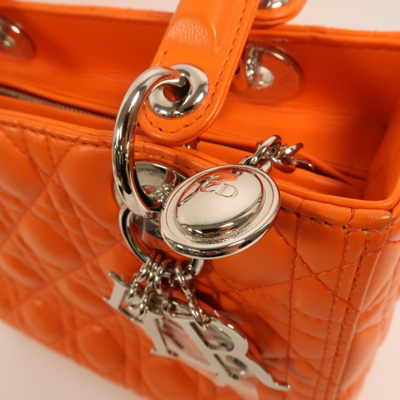 Dior 羊皮皮革Lady Dior Medium銀扣手挽肩背兩用袋-10