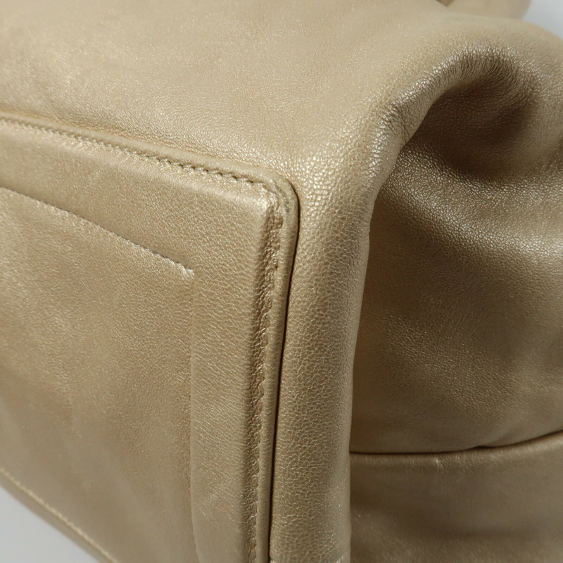 CHANEL 牛皮皮革Coco Cocoon金扣手挽袋-7