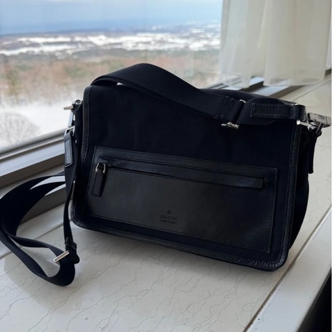 古馳 斜挎包  郵差包 肩背  斜挎  gucci black黑色 nylon /leather crossbody bag