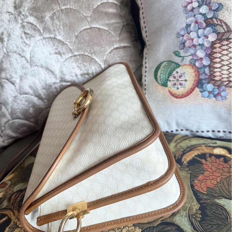思琳 白老花 白色 老花 凱旋門 馬蹄扣 斜背包 側背包 中古包包 vintage celine bag-5