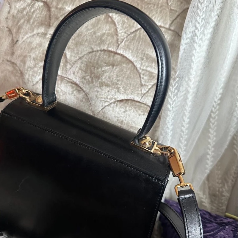 菲拉格慕 Ferragamo 經典黑金小馬蹄博物館包手提斜背包-5