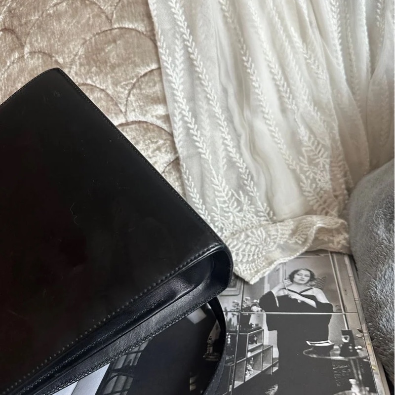 菲拉格慕 Ferragamo 經典黑金小馬蹄博物館包手提斜背包-7