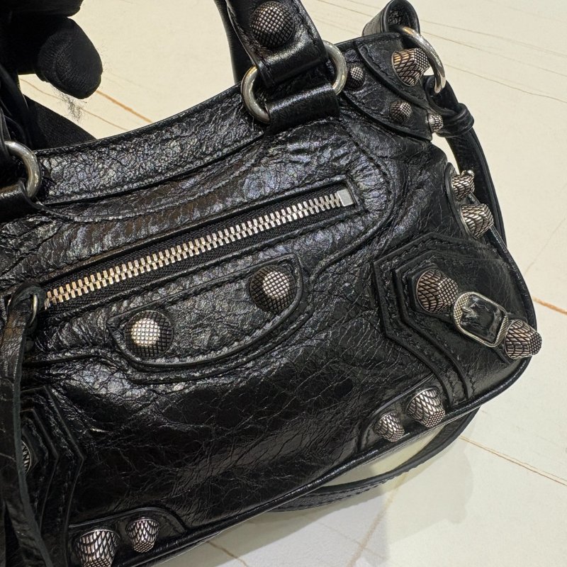 *SHIHNA名牌精品* Balenciaga Cagole mini 機車包-4