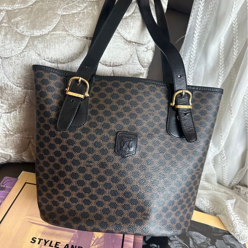 思琳 水桶包 托特包 中古包 Celine 賽琳 黑色老花 側揹包 單肩包 手提包 腋下包 vintage celine bucket bag 黑色 皮革 中古 復古 古董-0