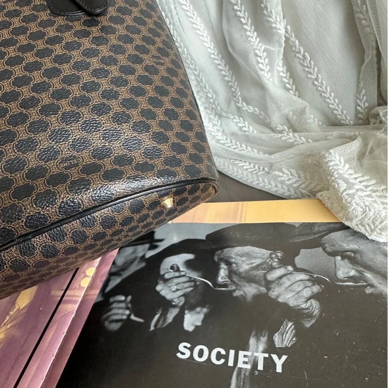 思琳 水桶包 托特包 中古包 Celine 賽琳 黑色老花 側揹包 單肩包 手提包 腋下包 vintage celine bucket bag 黑色 皮革 中古 復古 古董-7