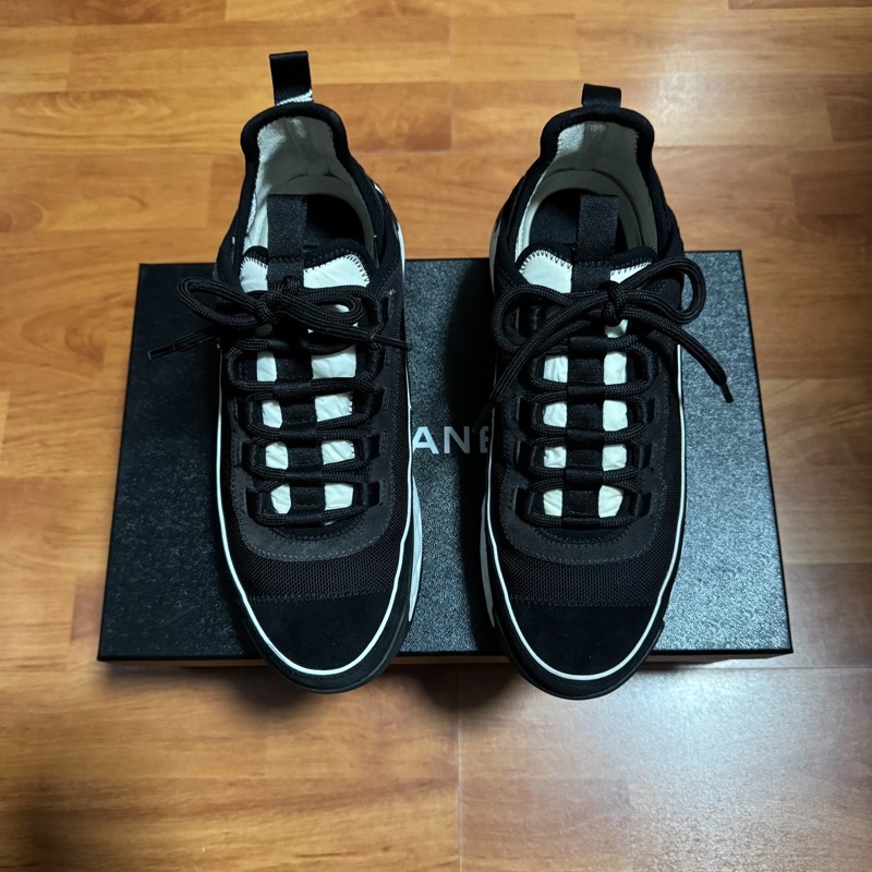 Chanel運動鞋香奈兒徽標 低幫雙C女士休閒鞋 黑色 38碼-3