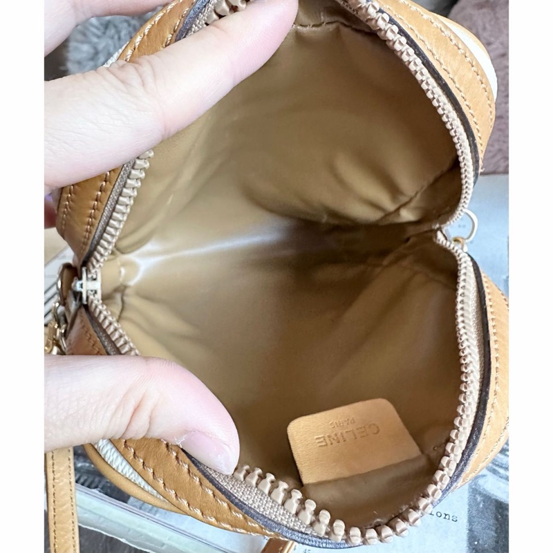 思琳 賽琳 白色老花包 白色 米色  老花 凱旋門 斜背包 側背包 中古包包  罕有 斜挎包 斜背包 相機包 單肩包 中古包 經典款  復古包 古董包 vintage celine white beige camera crossbody bag-24