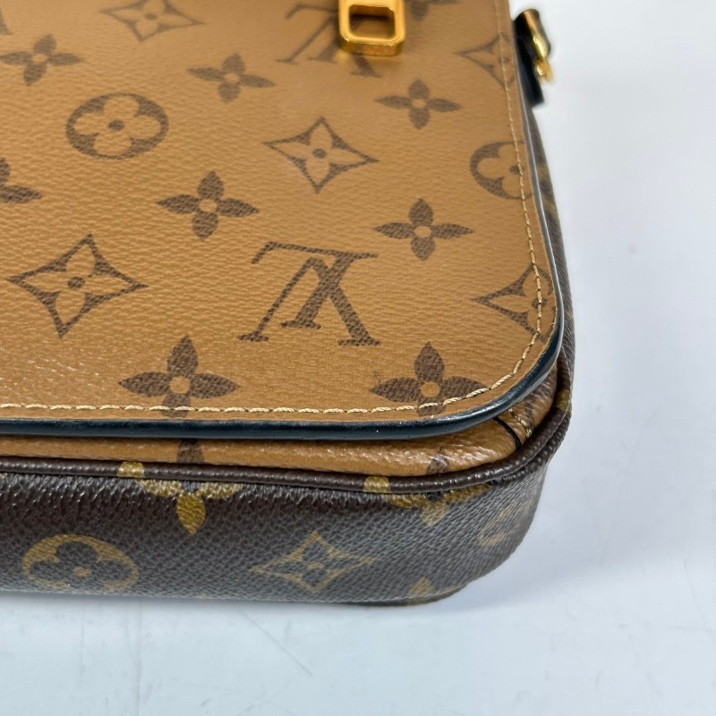 專櫃價3.8折！路易威登/Lv  焦糖拼色老花郵差包 熱門款 永不過時 輕鬆搭配 很實用-7