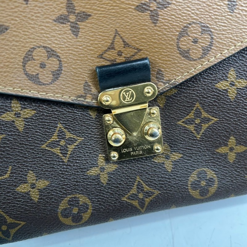 專櫃價3.8折！路易威登/Lv  焦糖拼色老花郵差包 熱門款 永不過時 輕鬆搭配 很實用-16