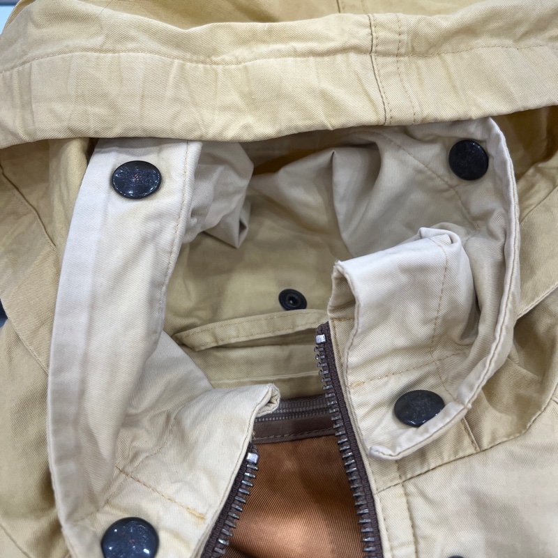 Burberry 中長款工裝風兩件式外套-8