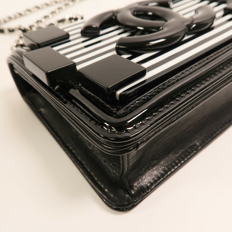 CHANEL 漆皮皮革Boy Brick Bag銀扣鏈帶肩背袋-13