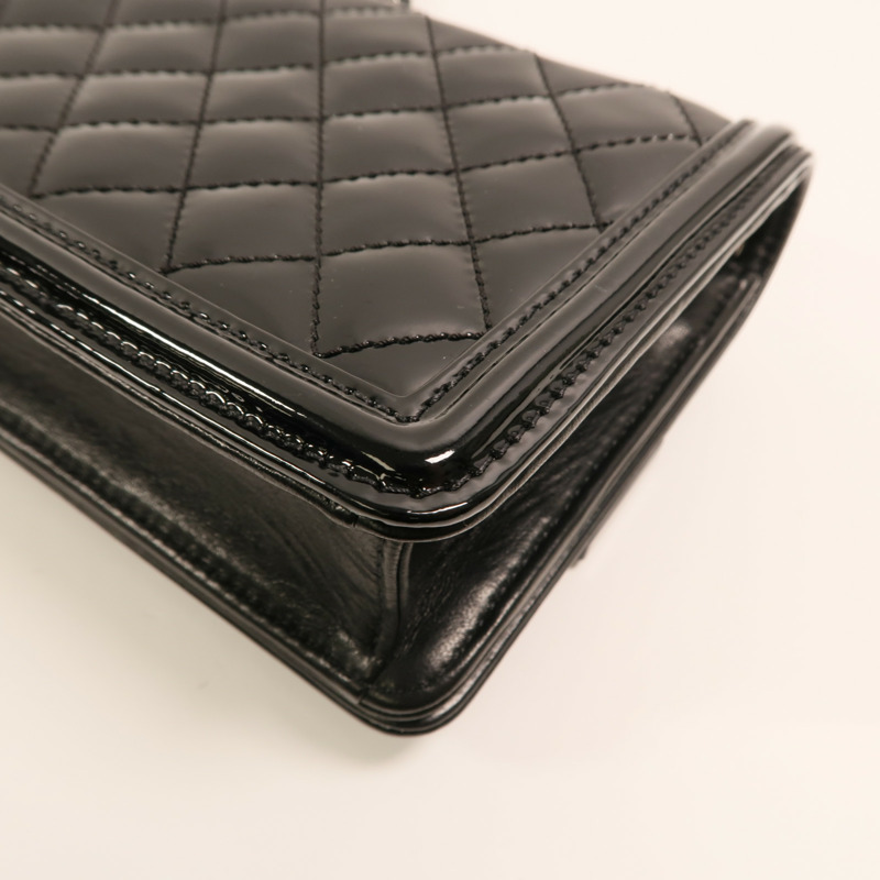 CHANEL 漆皮皮革Boy Brick Bag銀扣鏈帶肩背袋-14