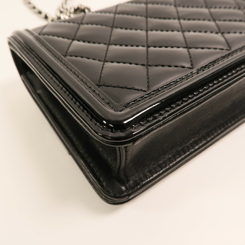 CHANEL 漆皮皮革Boy Brick Bag銀扣鏈帶肩背袋-15